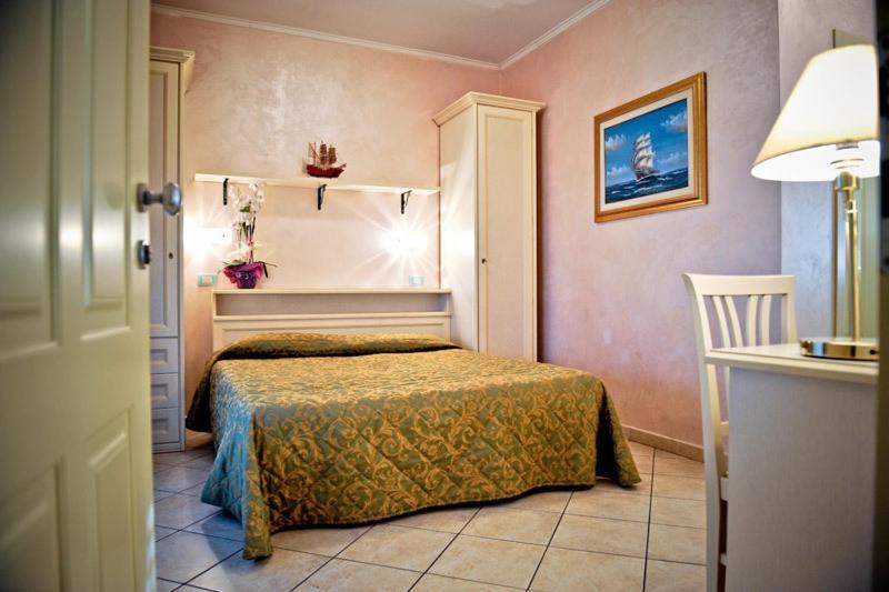 Hotel Residence Veliero Ричоне Екстериор снимка